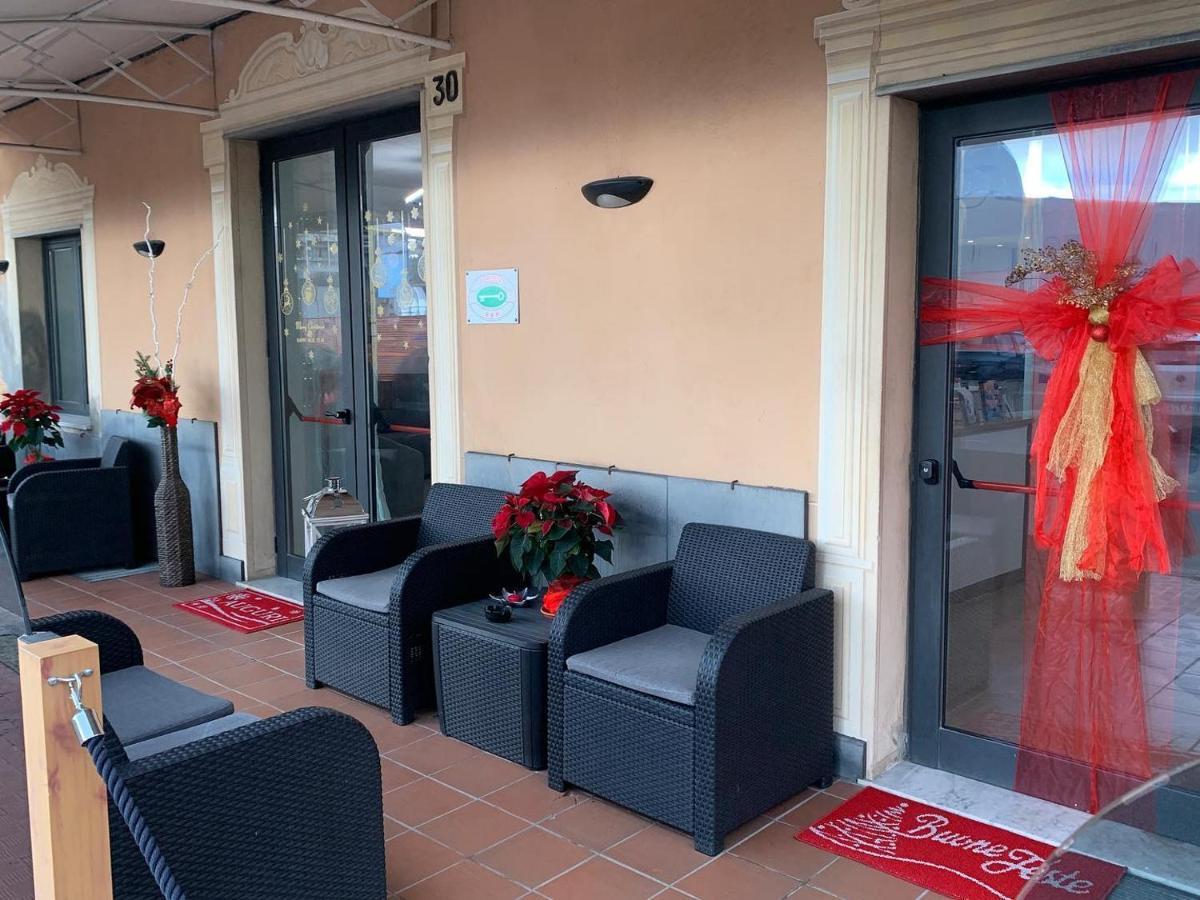 Hotel Aurora Varazze Eksteriør billede